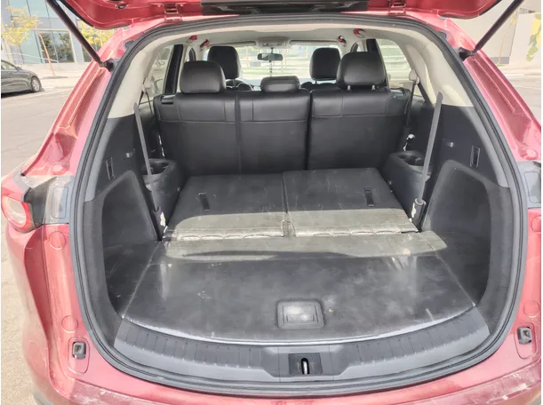 Car image 25