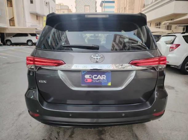 Car image 6