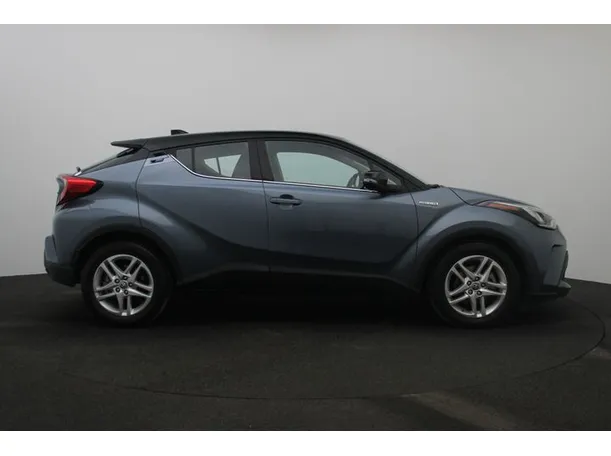Car image 13