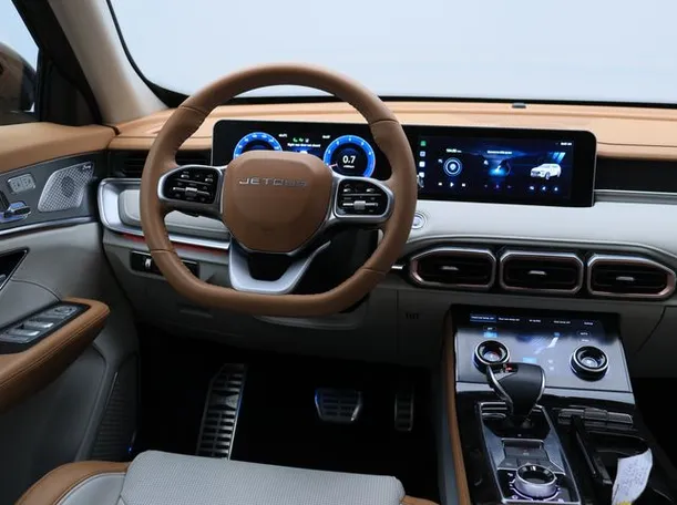 Car image 15