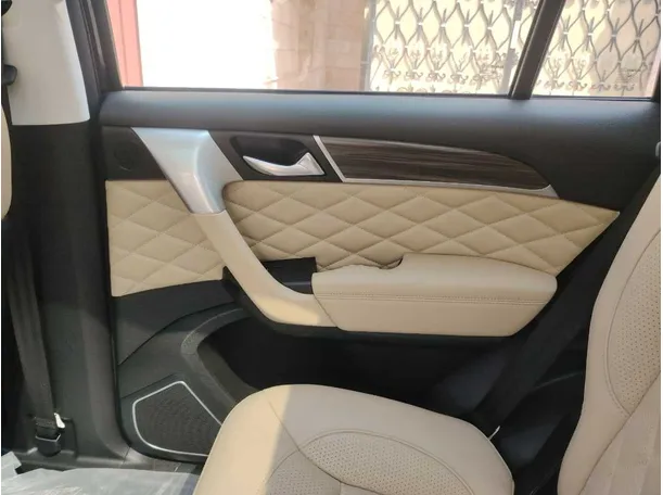 Car image 45
