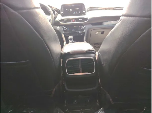 Car image 28
