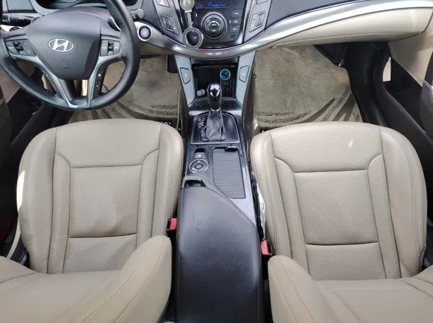 Car image 20
