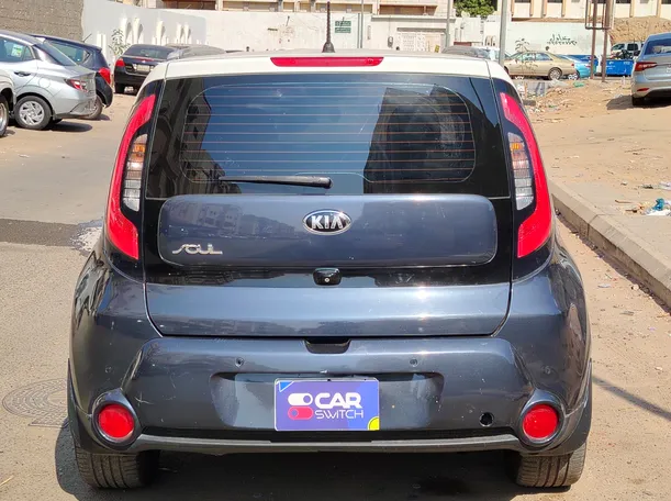 Car image 7
