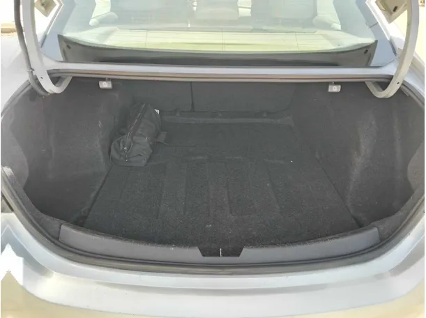 Car image 28