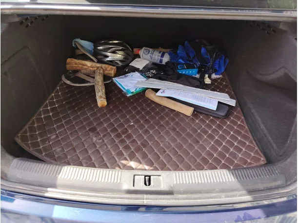 Car image 24