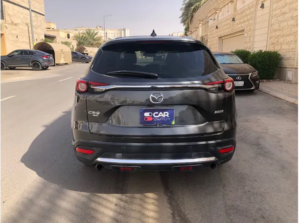 Car image 6