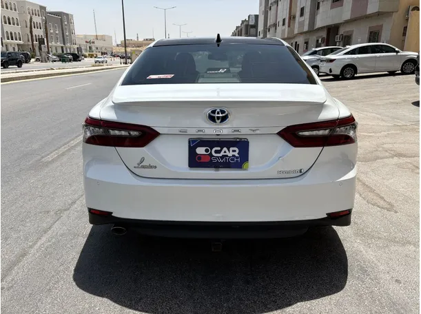 Car image 7