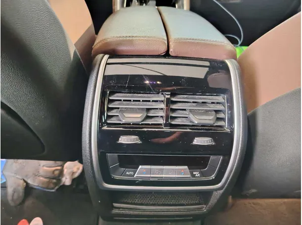 Car image 45