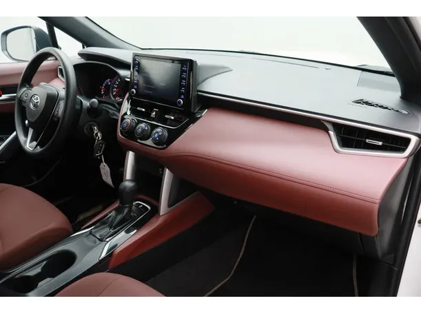 Car image 10