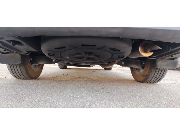 Car image 31