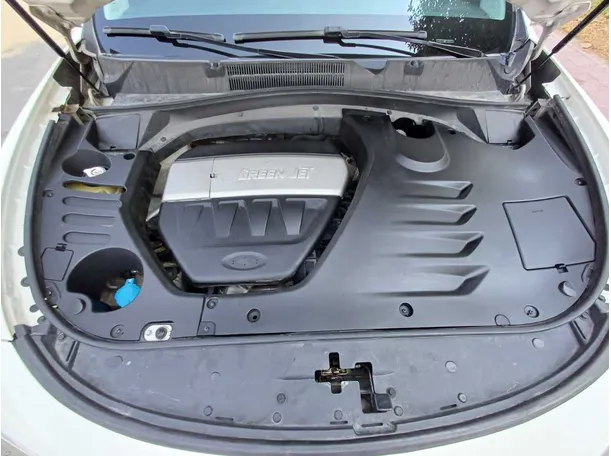 Car image 20
