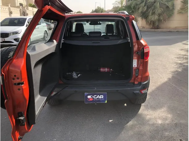 Car image 20