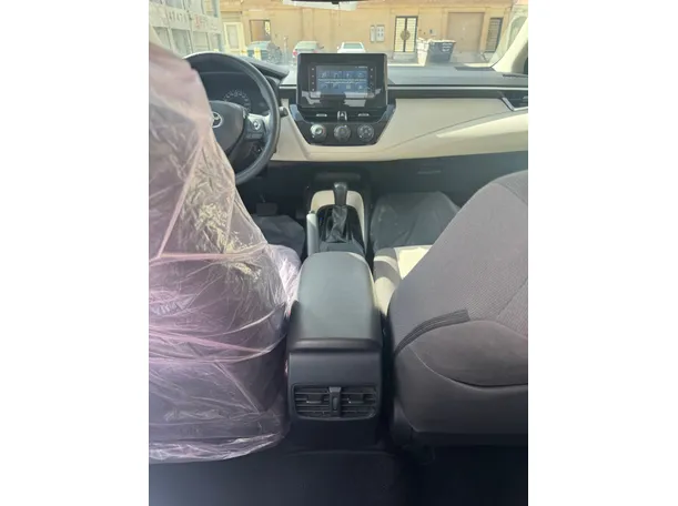 Car image 20