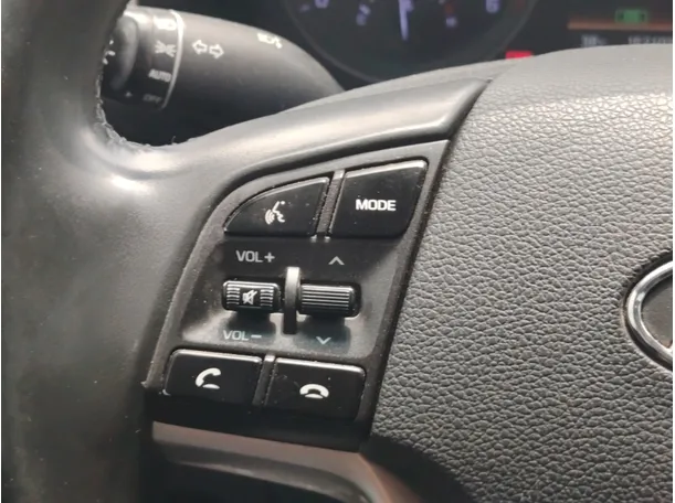 Car image 33