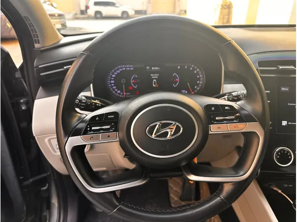 Car image 21