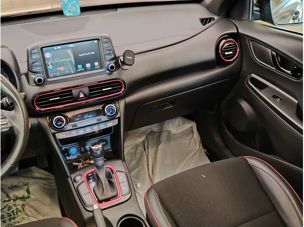 Car image 21