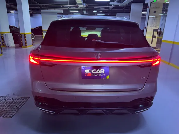 Car image 5