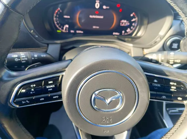 Car image 26