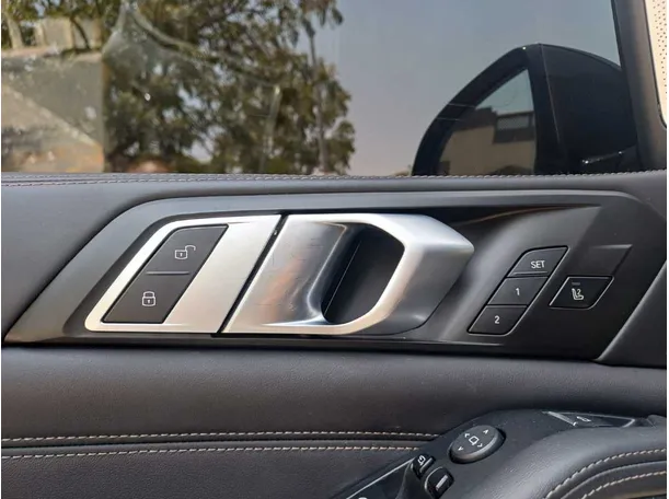 Car image 31