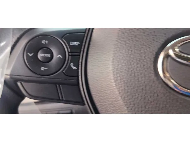 Car image 32