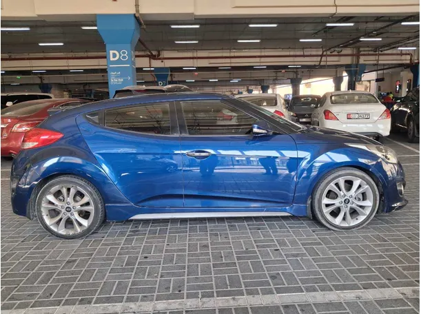Car image 8