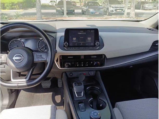 Car image 18