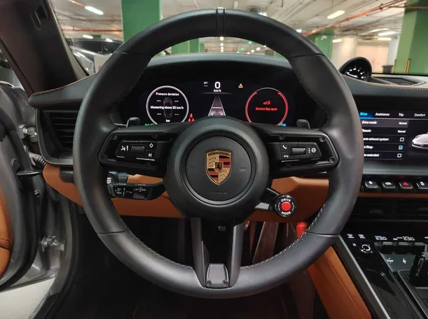 Car image 25