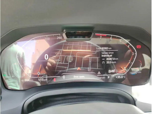 Car image 28