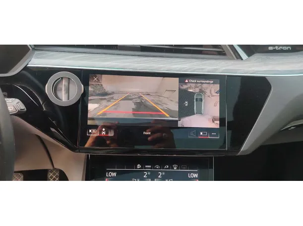 Car image 32