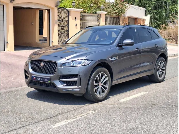 2018 Jaguar F-Pace in Dubai
