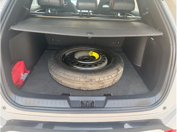 Car image 20