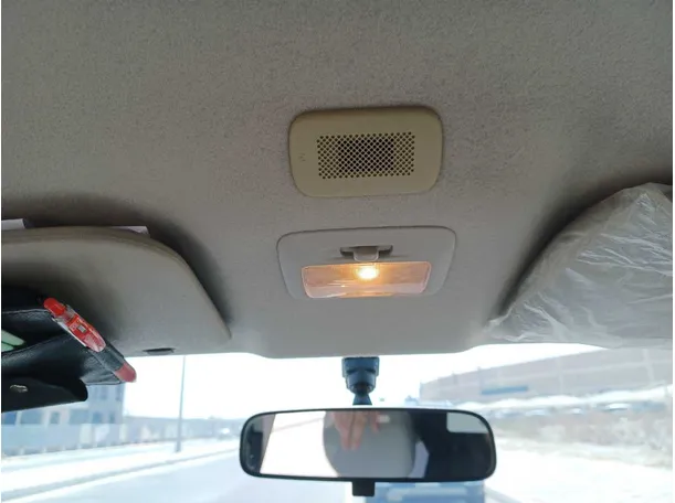 Car image 20