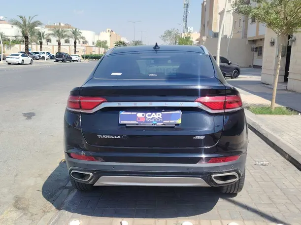 Car image 6
