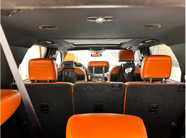 Car image 24