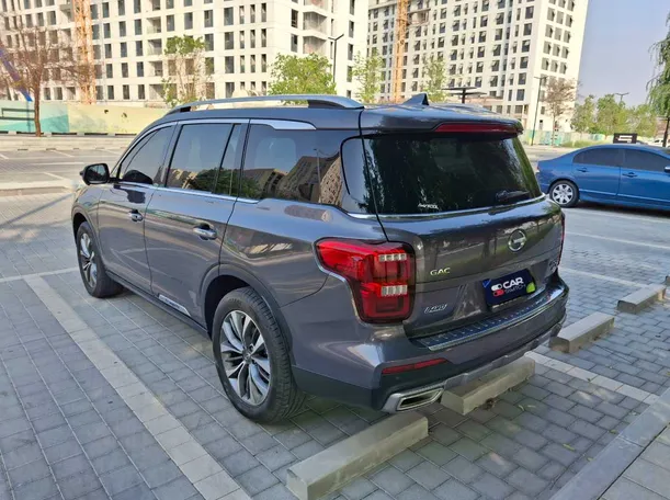 Car image 7