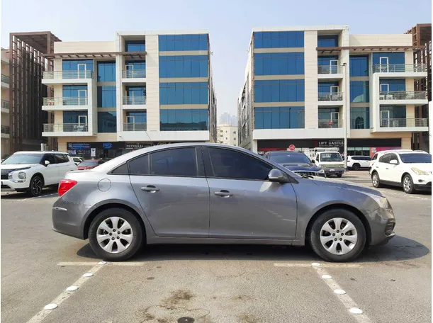 Car image 8