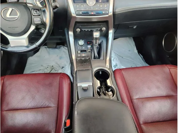 Car image 23