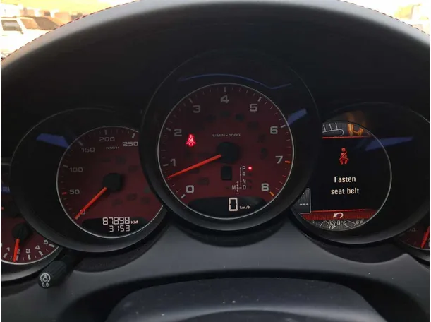 Car image 20