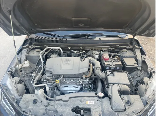 Car image 26