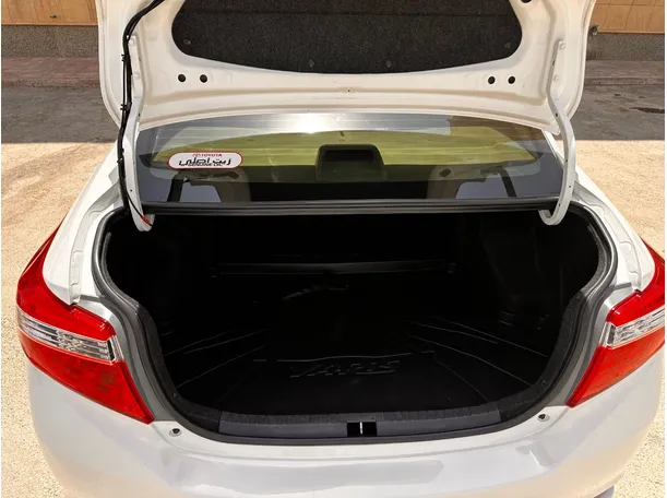 Car image 21