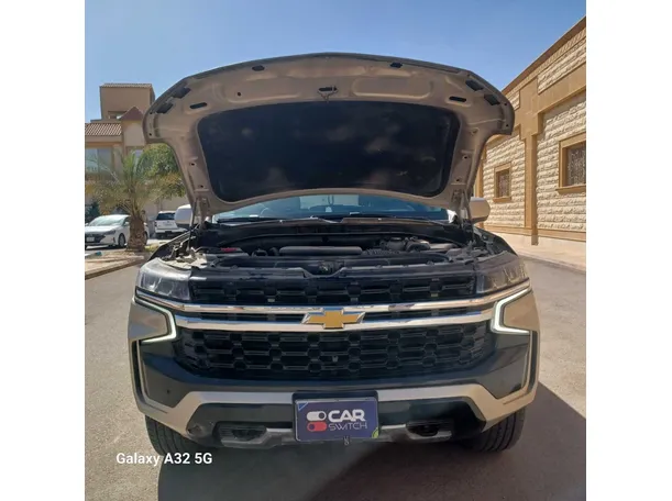 Car image 30