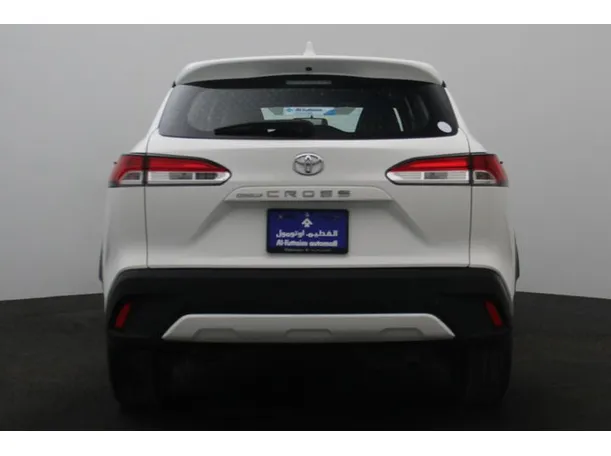 Car image 12