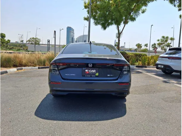 Car image 6