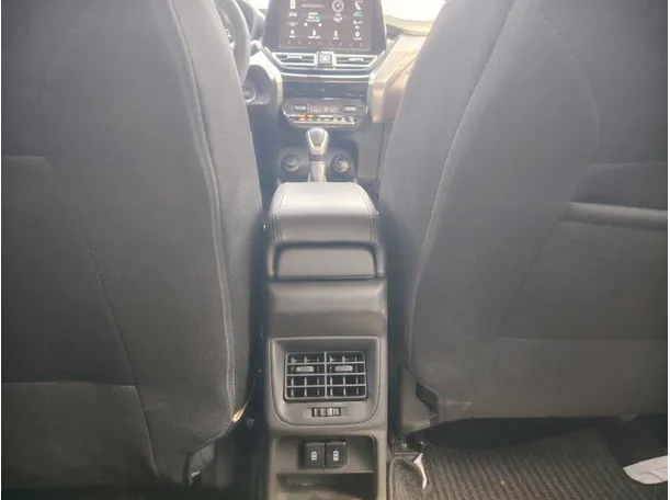 Car image 31