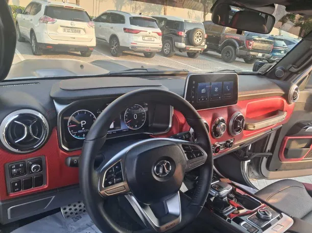 Car image 11