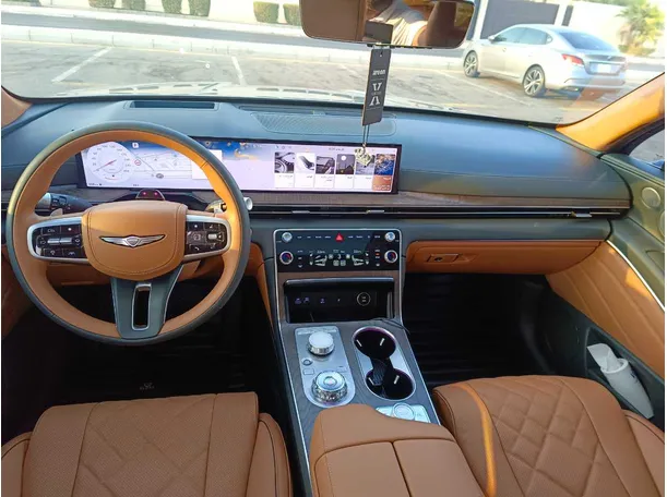 Car image 23