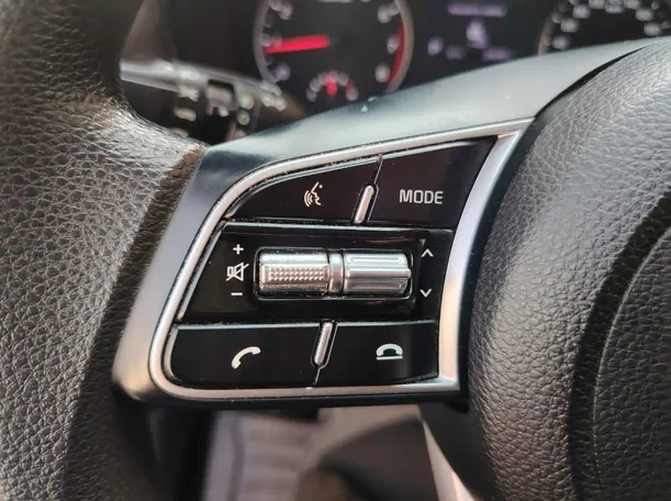 Car image 37