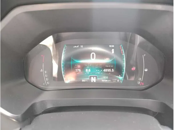 Car image 25