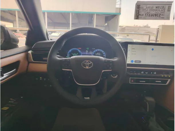 Car image 30